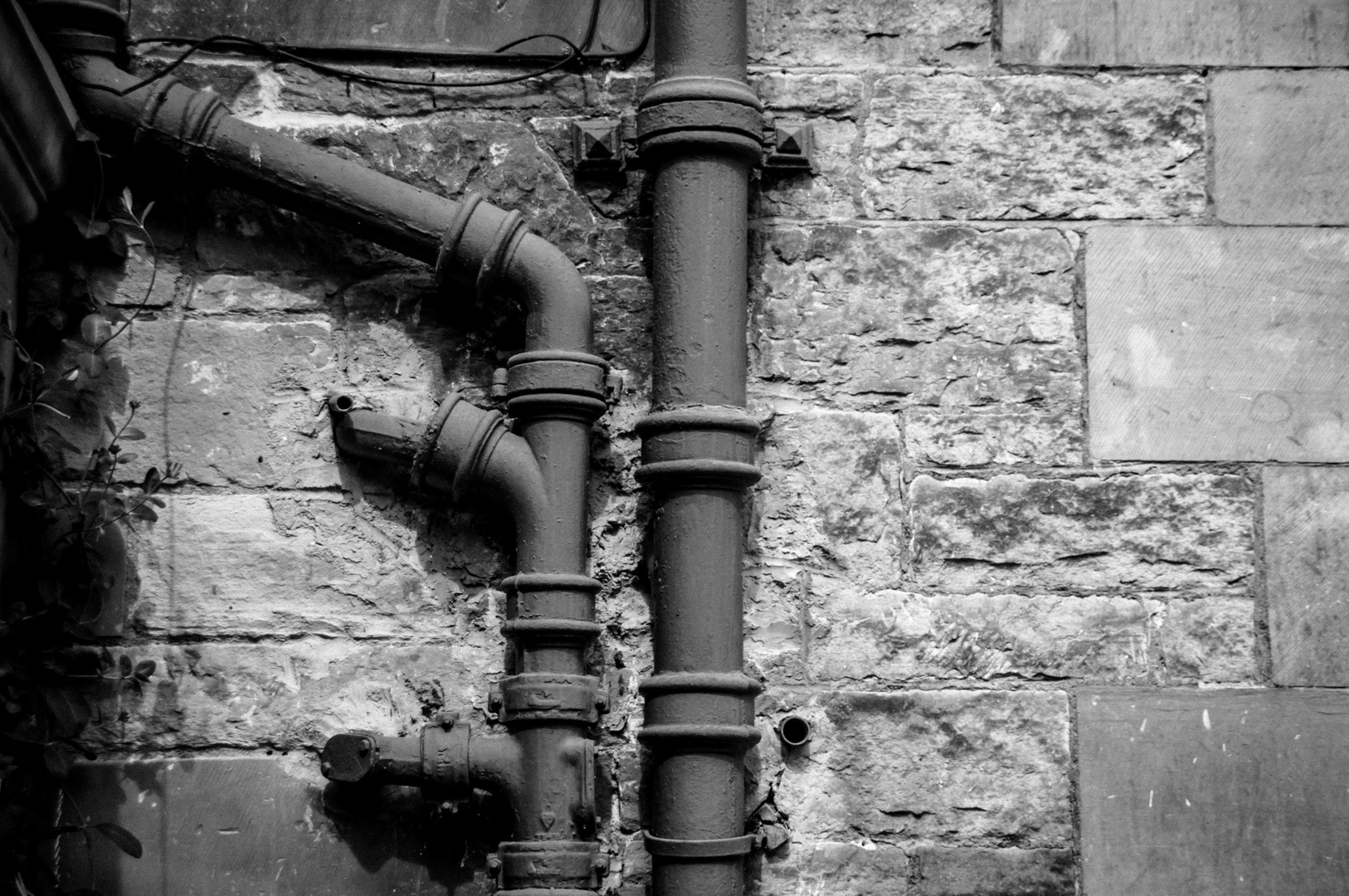 Why Outdoor Plumbing Expansion Joints Are Important